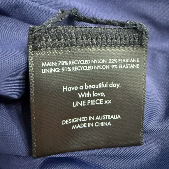 UNE PIECE Luxury One-Piece Swimsuit Navy Square Neck Tie Straps US 20 NWOT